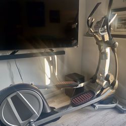 Preform Elliptical Trainer