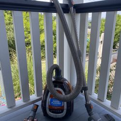 Bissell Canister Vacuum 