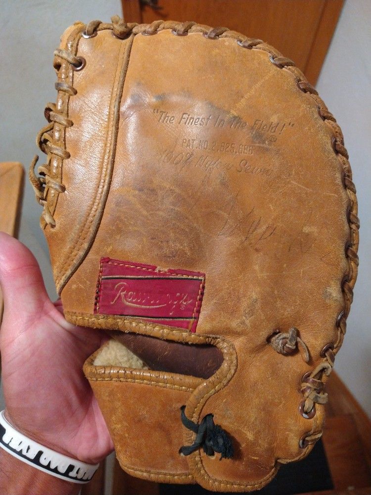 1960's Baseball Glove $50