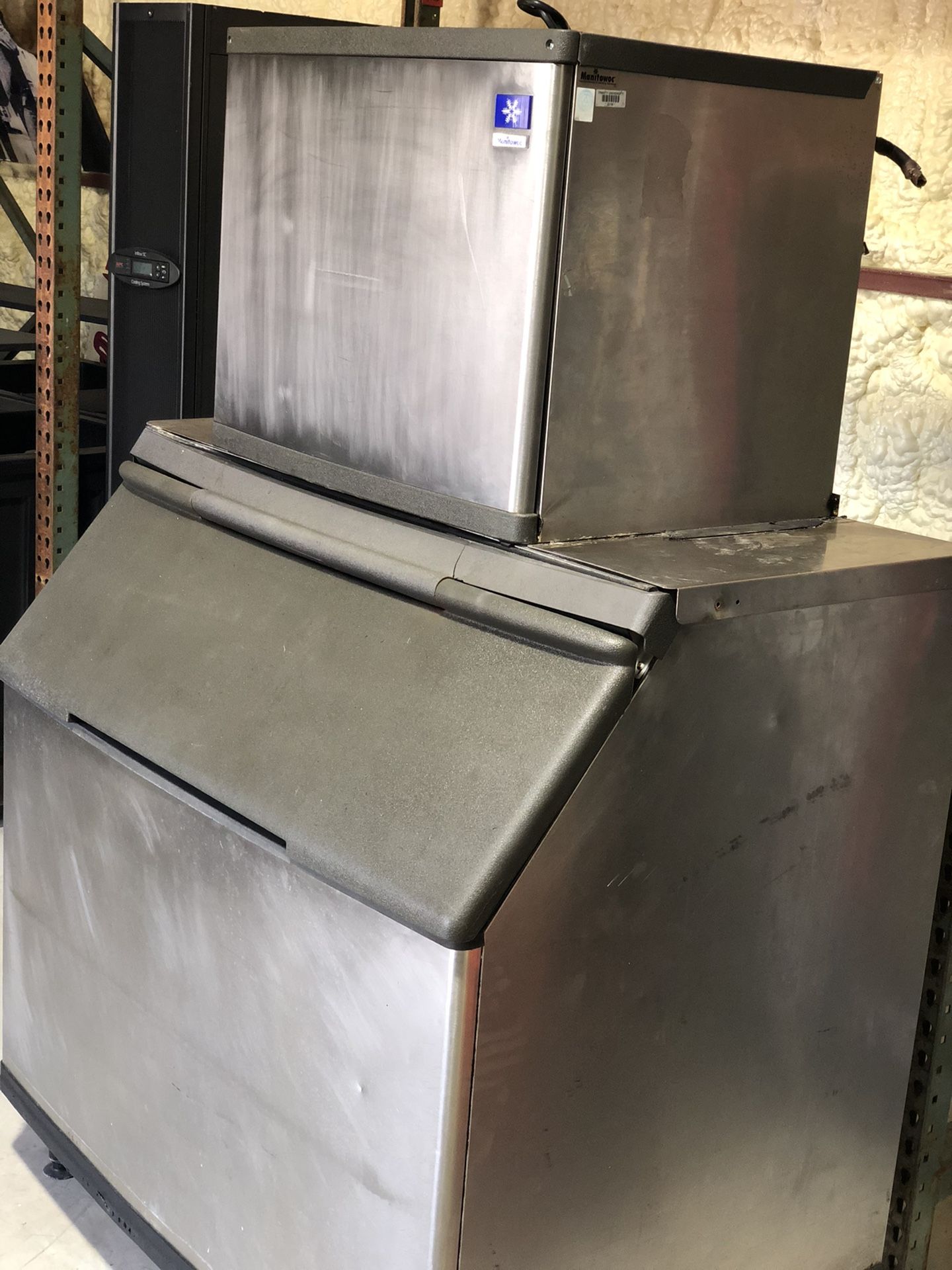 BUSINESS EQUIPMENT RESTAURANT
