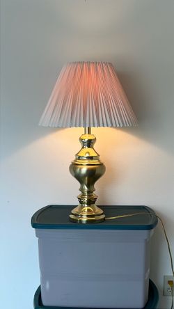 Table lamp