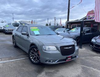 2017 Chrysler 300