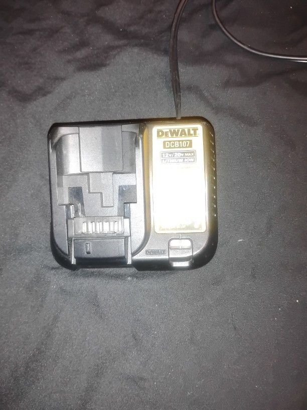 DeWalt 12v/20v Charger 