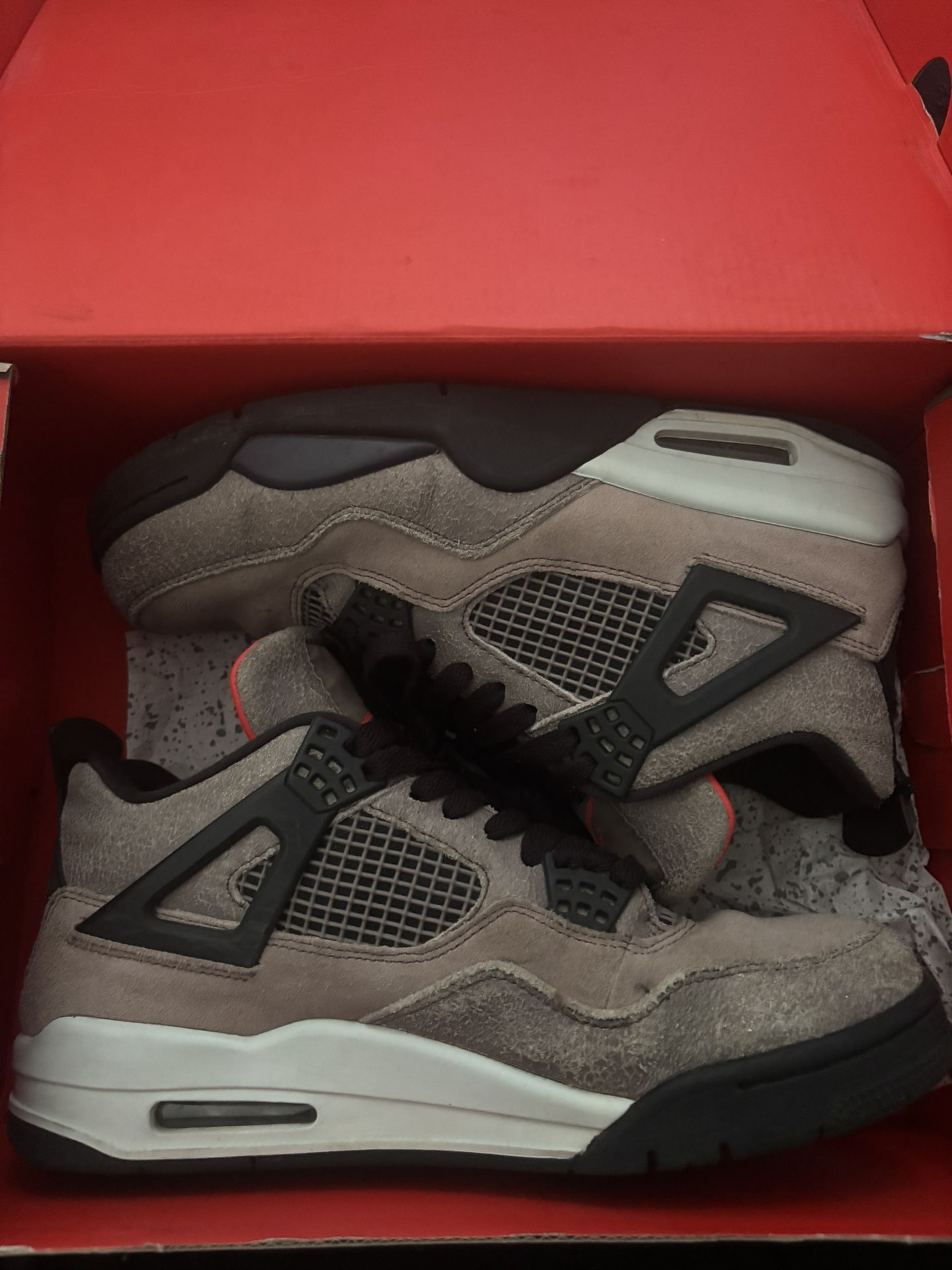 Jordan 4 Taupe Haze