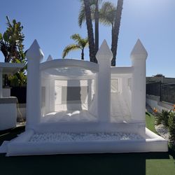 White Bounce House With Slide And Ball Pit 15 Feet x 13 Feet Plus 1000 Balls