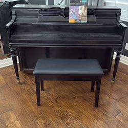 Piano Good Condition 