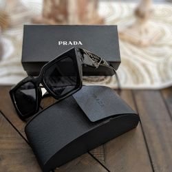 Black Cateye Sunglasses 