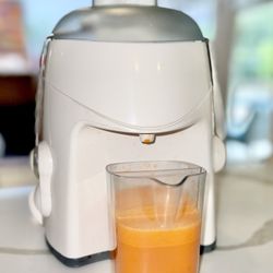Krups XL Juice Extractor with Pitcher - Works Perfectly!