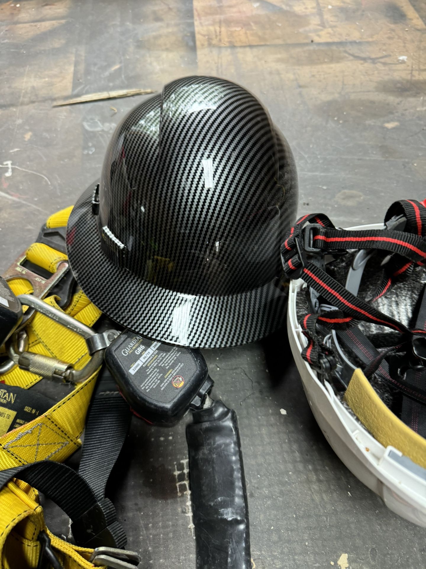 Harness & Hard hats