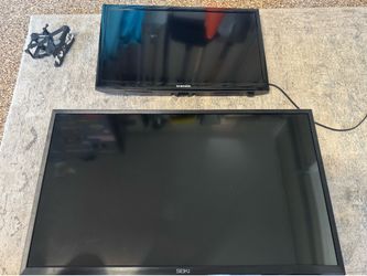 2 Flatscreen TVs with mounts