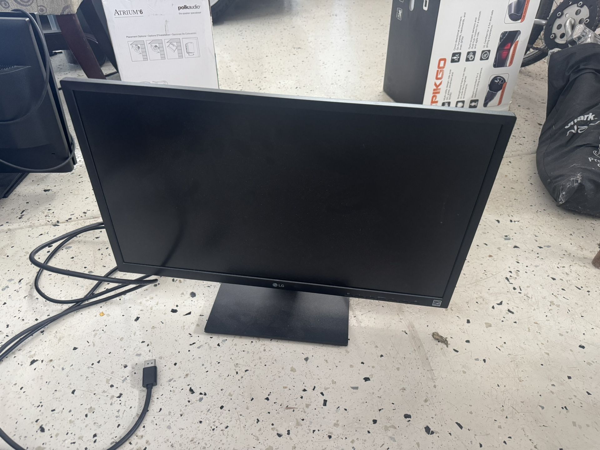 24” LG Monitor