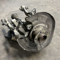 BMW F10 535i 528i PASSENGER REAR WHEEL CARRIER KNUCKLE AXLE