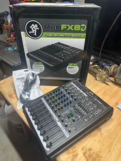 Mackie ProFX8v2 8-Channel Mixer - Excellent Condition - WITH ORIGINAL BOX