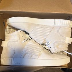 Adidas Tubular Invader Size 12
