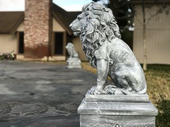 Lion Statues