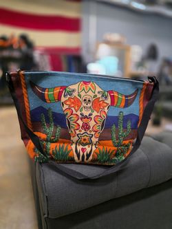 Southwestern Desert Crossbody Bag 🌵🐂 $40 FIRM