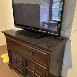42 Inch Panasonic Tv With Remote And Manual 