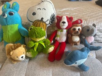 Mixed Stuffed Animal Plush Toy Lot