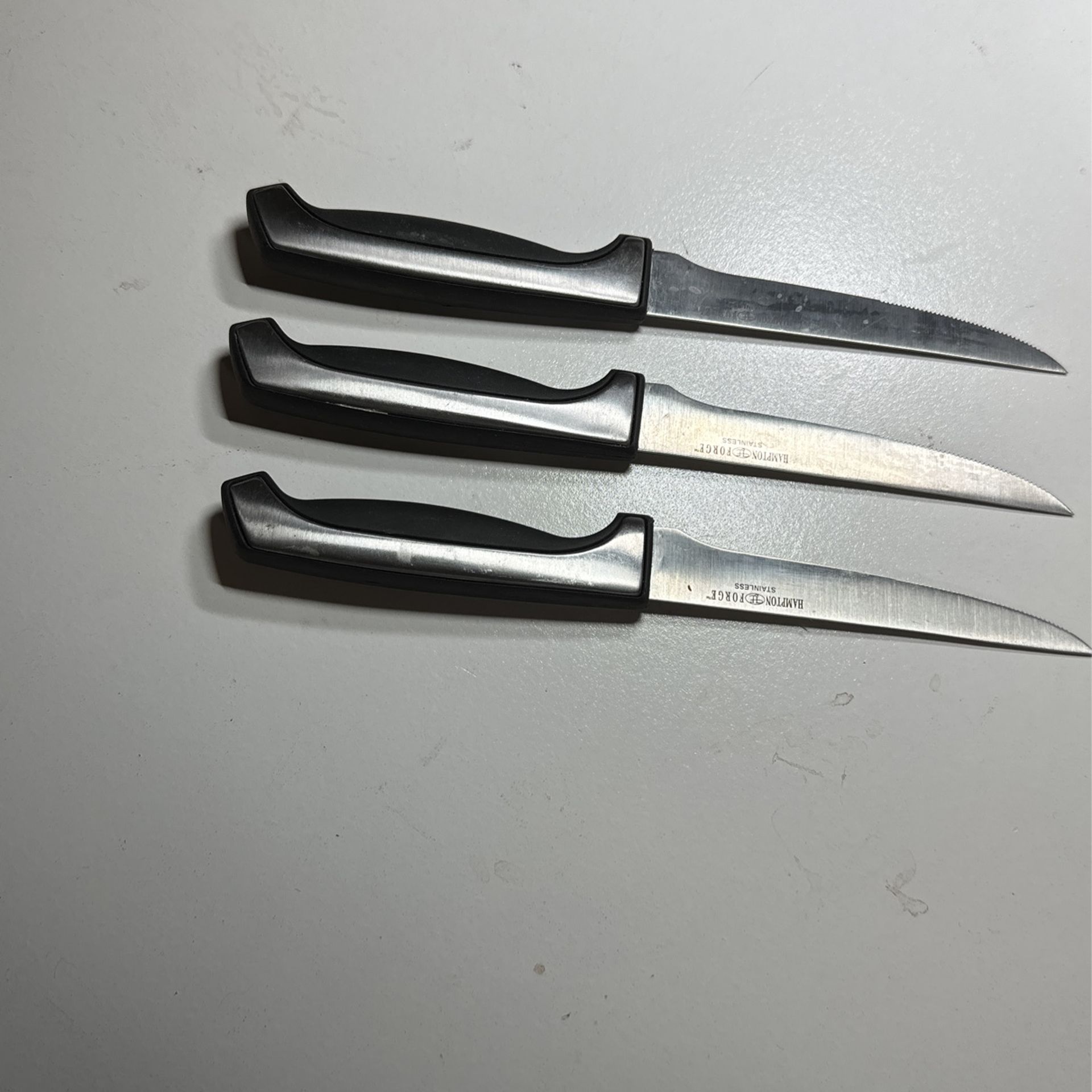3 Hampton Forge “Majestic” Serrated Stainless Steel Steak Knives, Like New