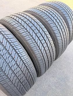 275 50 20 Bridgestone I'm selling this set of tires with 80% life left on all 4
