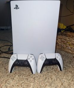 PS5 W/ 2 Controllers