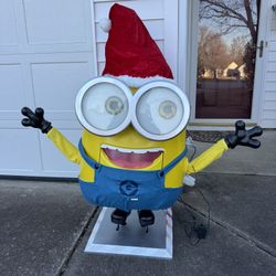 Minions Christmas Decoration