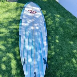 Surfboard 6’8”