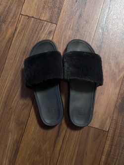 Lululemon Faux Fur Slides