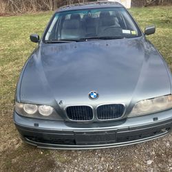 2002 BMW 525i 