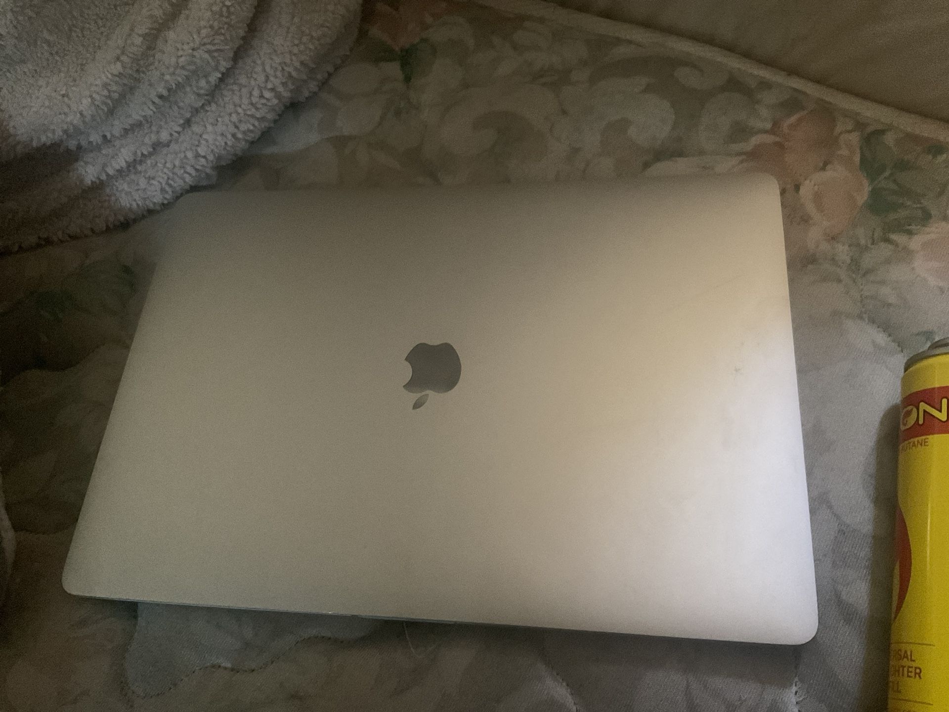 2019 MacBook pro With Touch Bar A2141