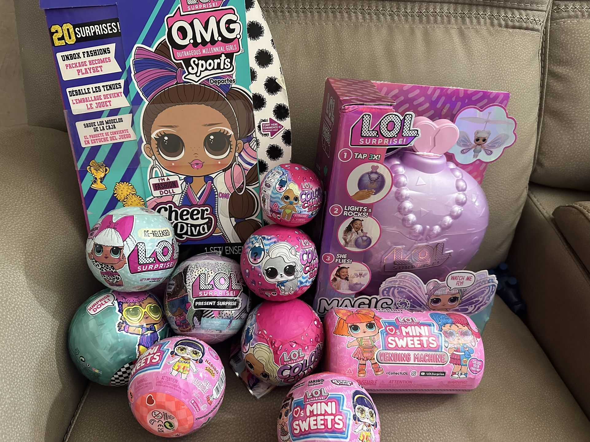  Lol Dolls Bundle .. Limited Edition And More 