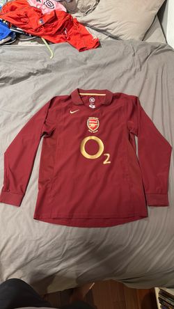 2005/06 retro Arsenal home jersey (long sleeve)