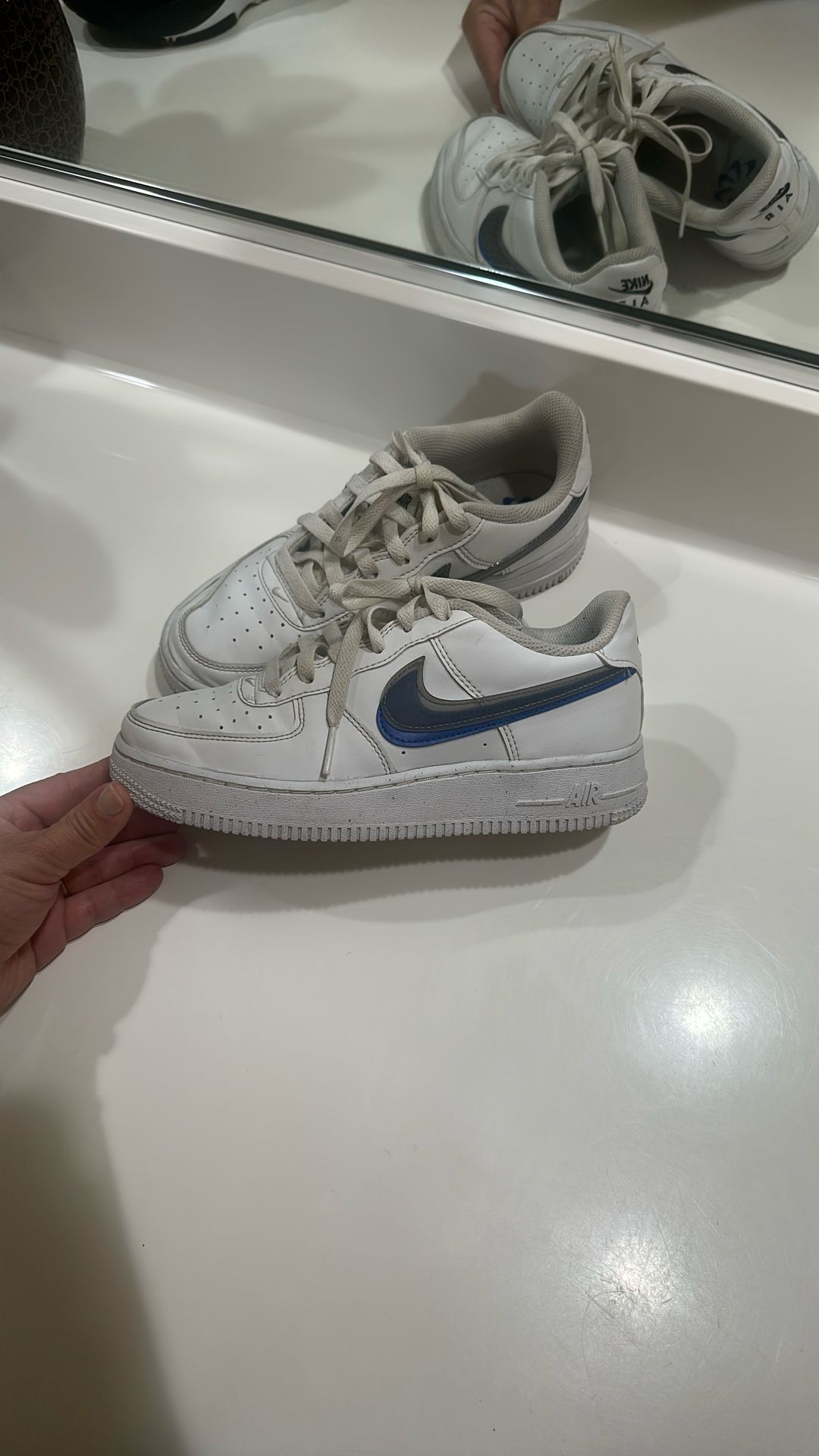 Nike Youth Size 4y $18