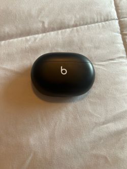 Beats Studio Buds