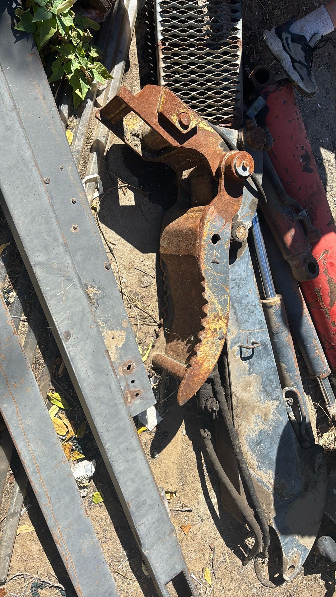 Mini Excavator Thumb And Arm