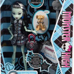 Monster High Frankie Stein - Boo-riginal creeproduction doll
