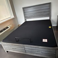 Bed frame + night stand 