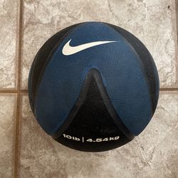 Nike 8 lb medicine ball new arrivals