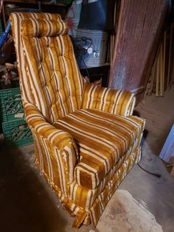 Vintage mid 50's lounge chair- excellent condition