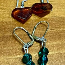 Collection Of Three Vintage Sets Of Statement Earrings: VINTAGE HEIRLOOM 14K YELLOW GOLD BLACK TAHITIAN PEARL STUD EARRINGS WEIGHT 2.65 GRAMS EXCELLEN