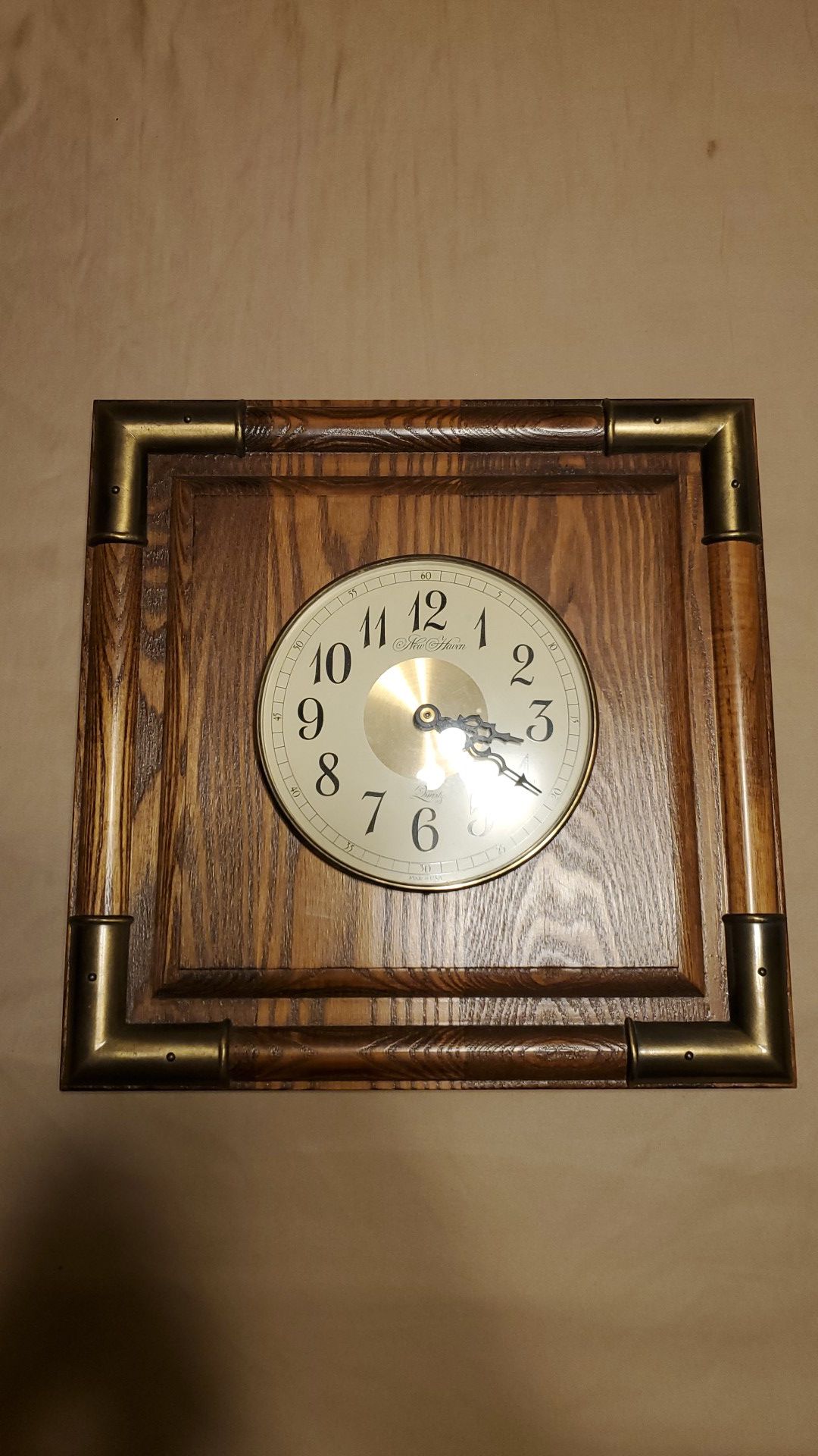 Vintage New Haven Quartz clock