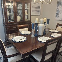 Dining set