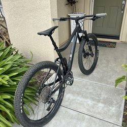 Giant Stance mountain bike 