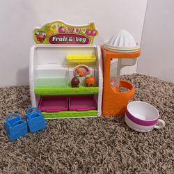 Shopkins Fruit And Veggie Stand Playset 