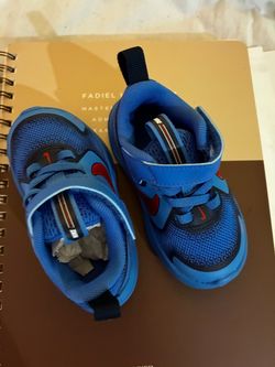Nike cosmic runner