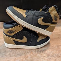 Air Jordan 1 High OG Metallic Gold