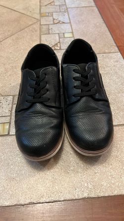 Crown vintage youth shoes size 5W