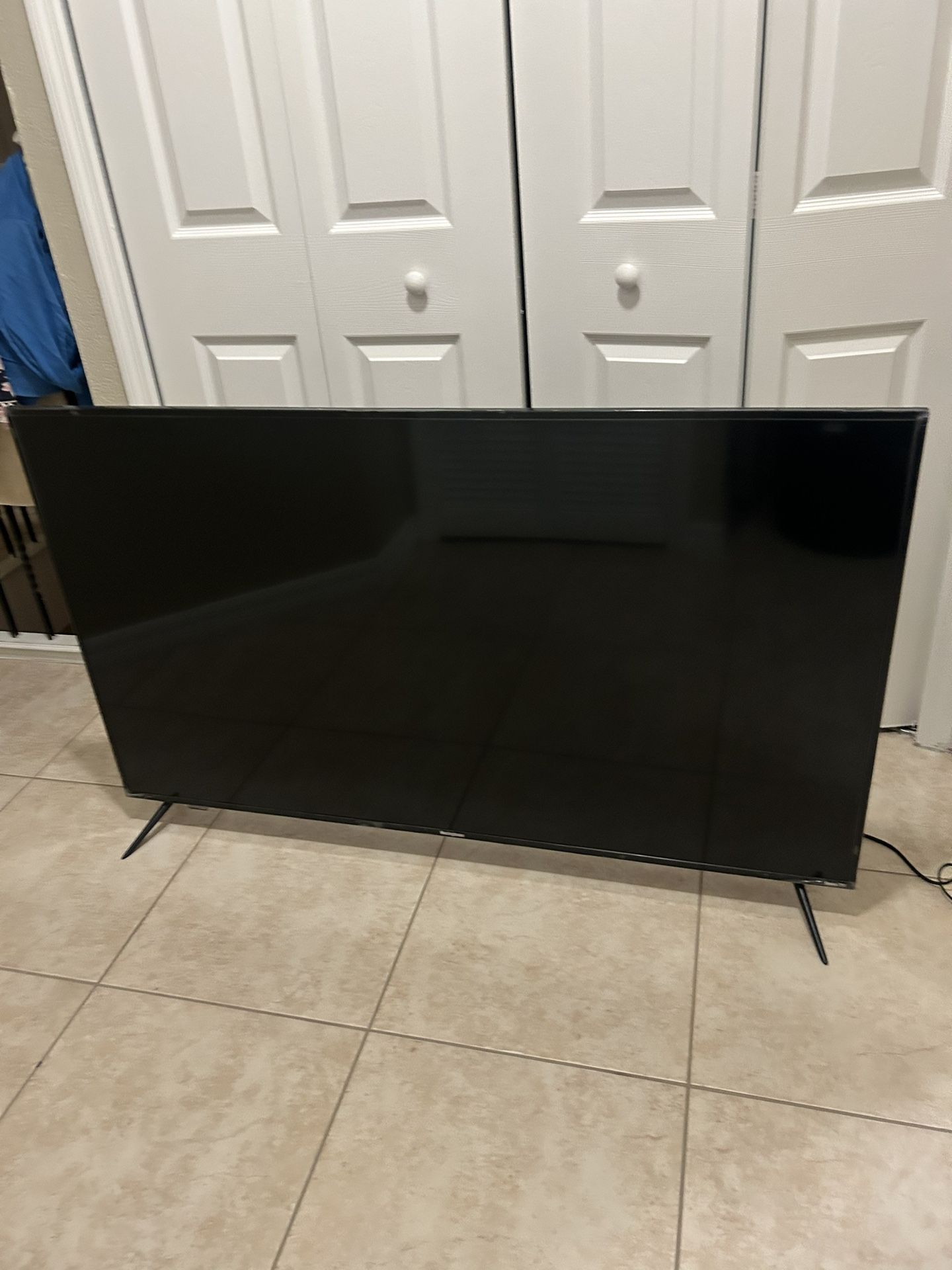 WESTINGHOUSE 58” 4k Roku Smart Tv