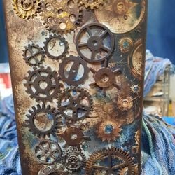 Steampunk inspired gear shelf sitter