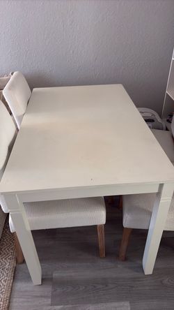 White table with 4 chairs